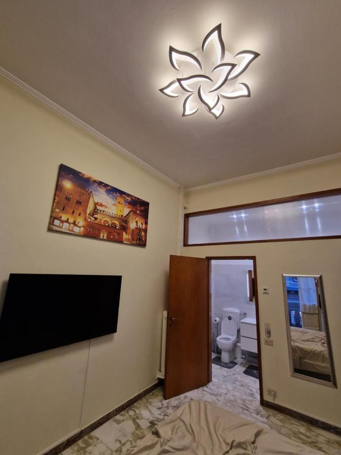Ferienwohnung In Pieno Centro Storico Antico Quadrilatero Bologna Exterior foto
